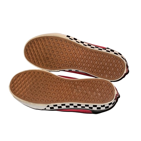 Vans Old Skool red and black checkerboard sole sneakers - Picture 7 of 9